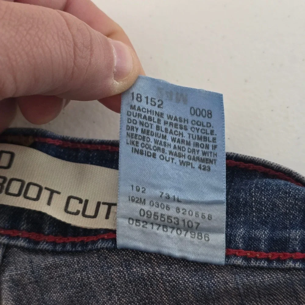 Levis 550 Relaxed Boot Cut Jeans Mens 42x31 Medium Wash Blue Denim 095553107